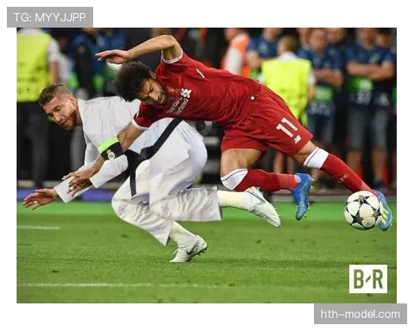 萨拉赫庆祝动作背后的故事：热爱与文化根基的独特表达