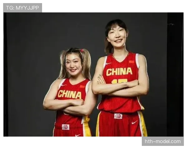 韩旭上场像战神，出机场像走秀，拎的包都能买辆车